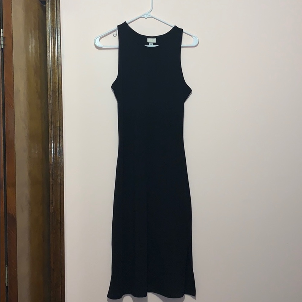 black dress with little slit